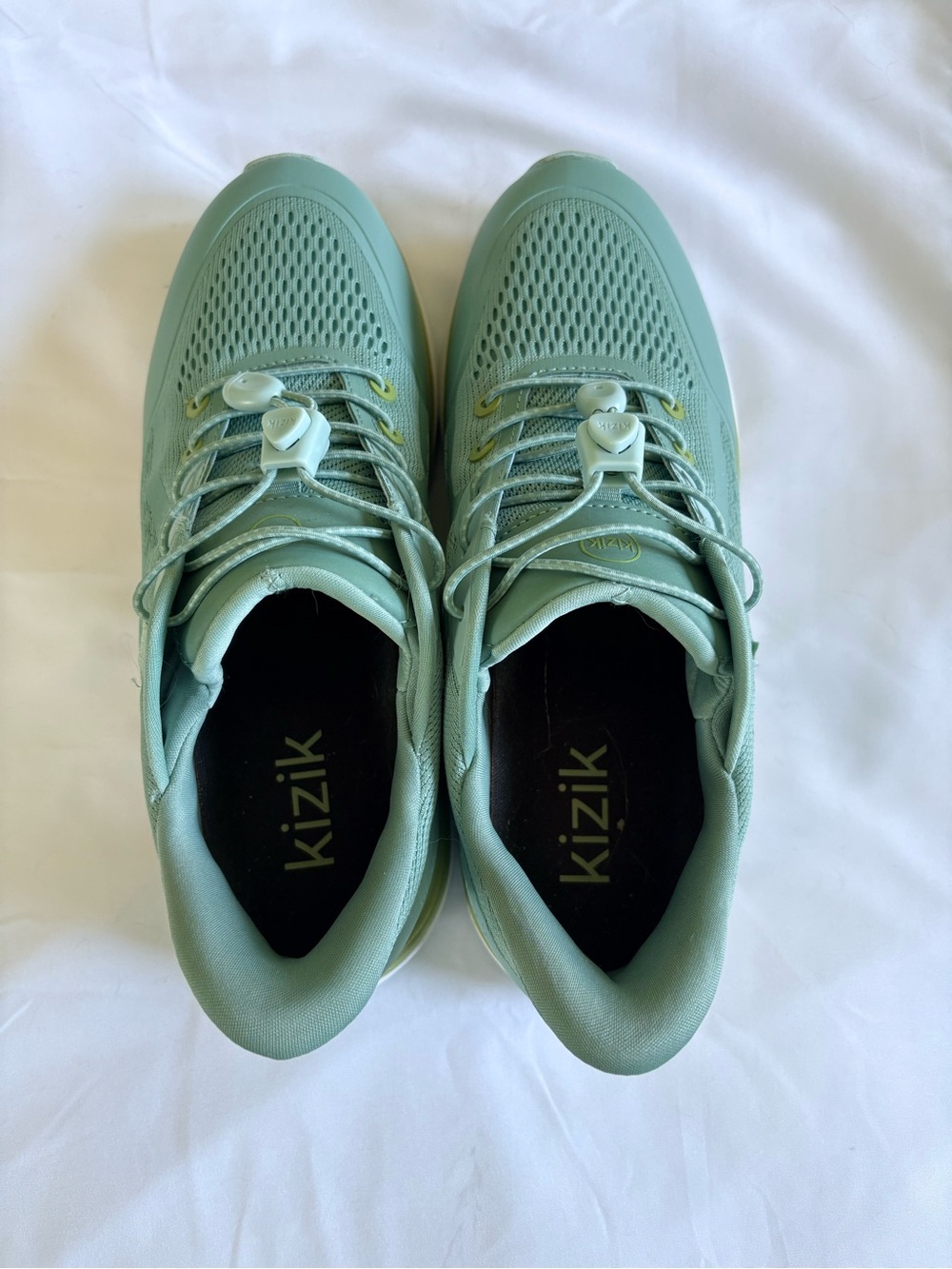 Kizik Women's Athletic Sneakers in Mint Green size 11 Wide